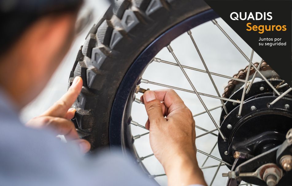 Tips para mantener los neumáticos de tu moto en las mejores condiciones. | Quadis Seguros